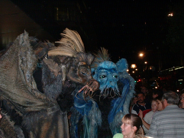 Dragons géants devant la librairie !