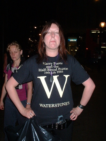 Le t-shirt des employés de Waterstone's