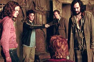 Nos trois héros dans la cabane hurlante avec Remus Lupin (David Thewlis) et Sirius (Gary Oldman)